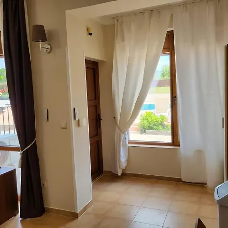 Daire Lovely 3 Not Far From Sunnybeach